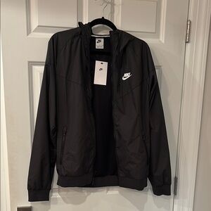 Nike Men's Black Windbreaker Jacket
